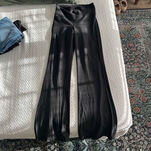 Athleta Black Women's elation flare  pant leggings